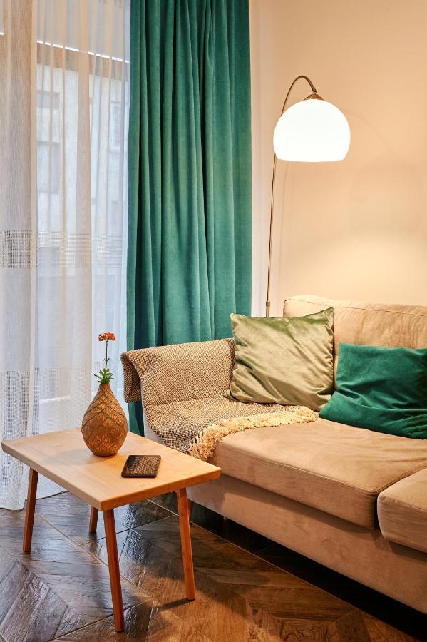 Nuuc Aparthotel Cluj Napoca Bagian luar foto