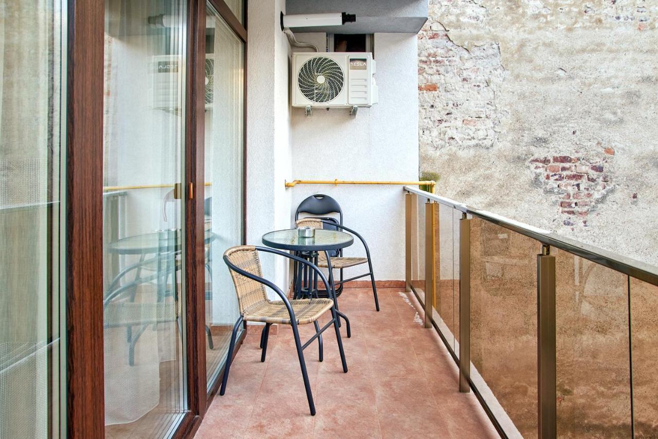 Nuuc Aparthotel Cluj Napoca Bagian luar foto