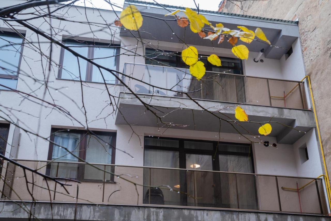 Nuuc Aparthotel Cluj Napoca Bagian luar foto